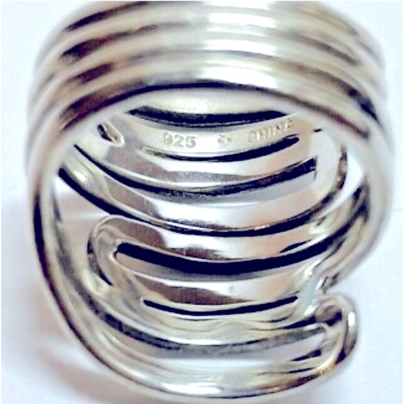 Silpada Vintage Solid Sterling Silver
Maze Ring - Picture 4 of 4